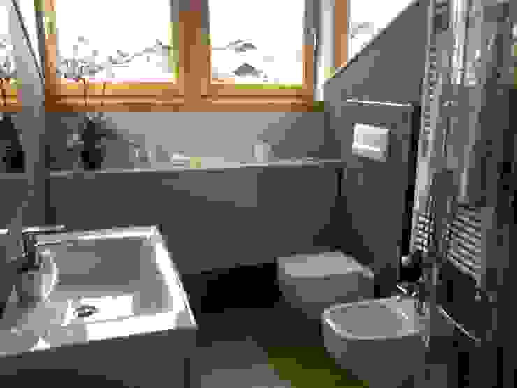 Realizzazioni Cozzi Stefano Artigiano Edile Piastrellista Modern bathroom