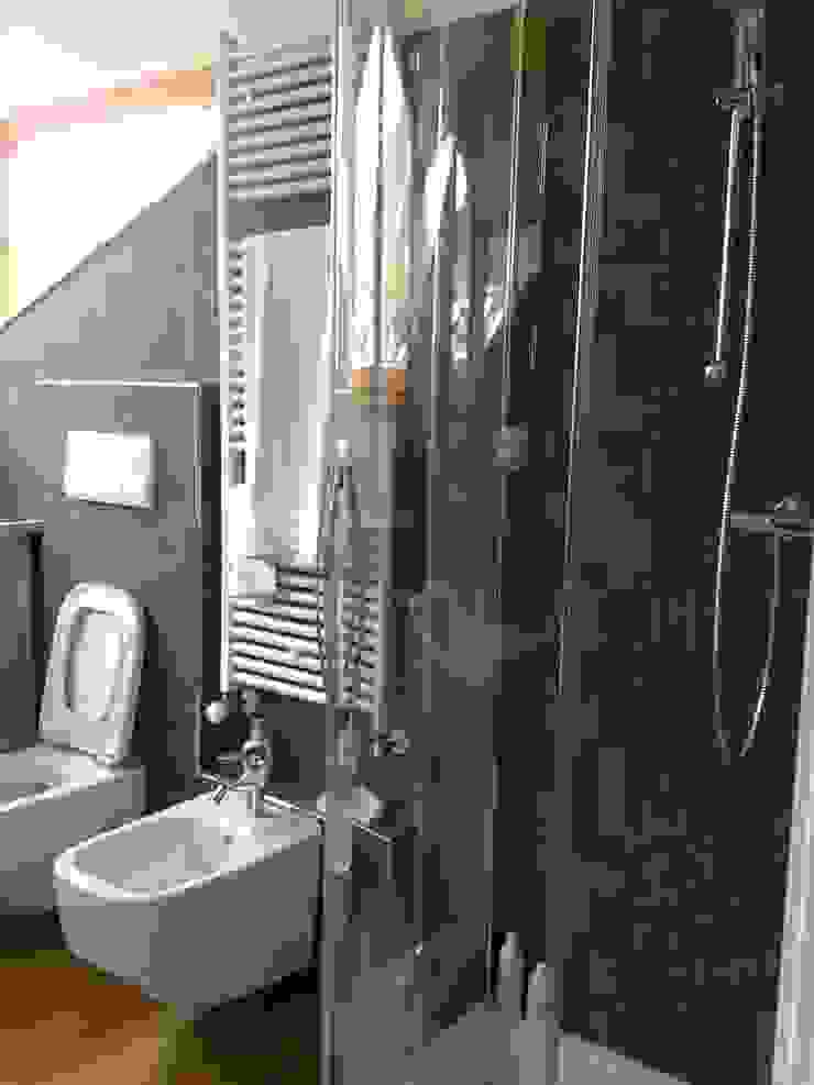 Realizzazioni Cozzi Stefano Artigiano Edile Piastrellista Modern bathroom