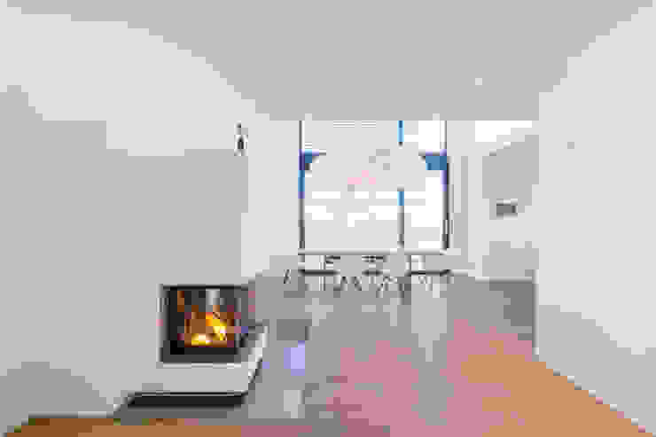 Helwig Haus und Raum Planungs GmbH Minimalist dining room