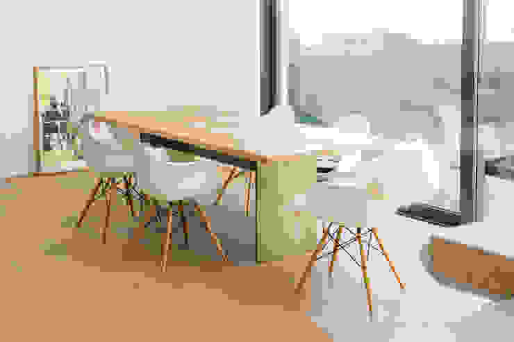 Helwig Haus und Raum Planungs GmbH Dining roomChairs & benches