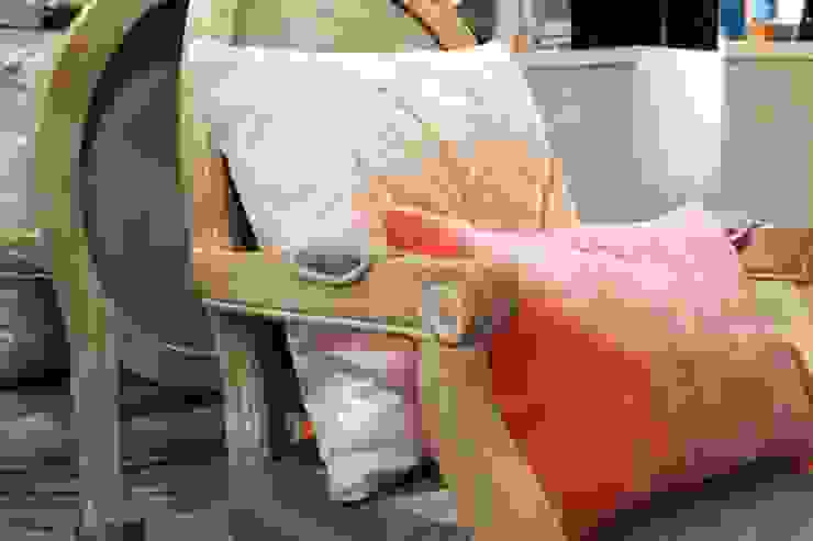 Salones modernos de Harturo Deco Moderno