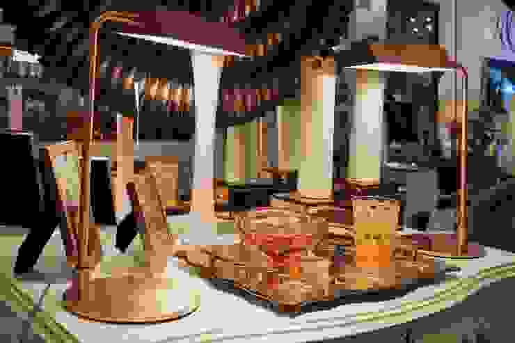 Salones modernos de Harturo Deco Moderno