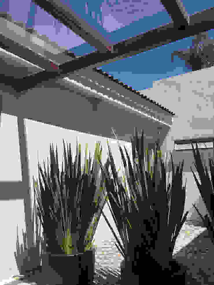Arki3d Balcones y terrazas de estilo moderno