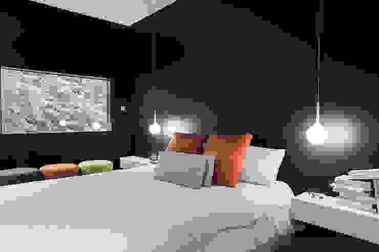 ​A ROOM WITH A VIEW, decodheure decodheure Moderne Schlafzimmer