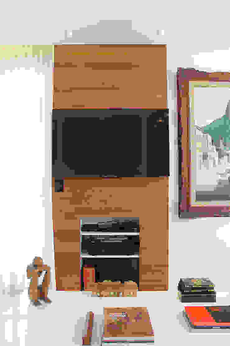 Julia Queima Arquitetura 모던스타일 미디어 룸