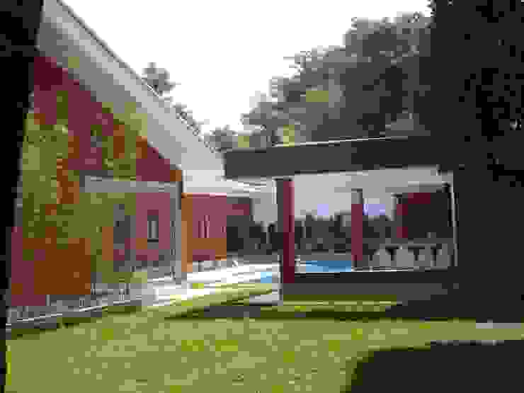 GEA Arquitetura Jardines de estilo tropical