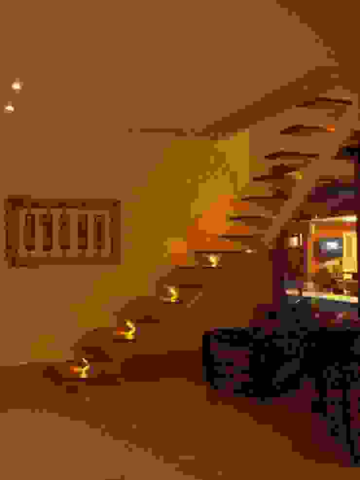 GEA Arquitetura Pasillos, halls y escaleras tropicales