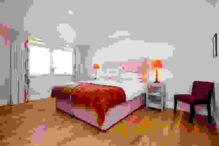 Master Bedroom Perfect Stays Moderne Schlafzimmer