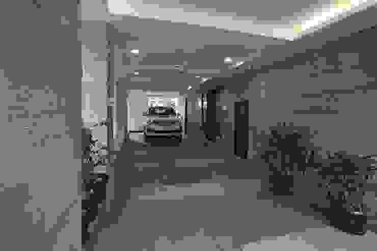 Car porch Ansari Architects Modern Terrace