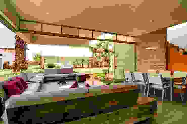 Casa Seta, Martin Dulanto Martin Dulanto Salas modernas