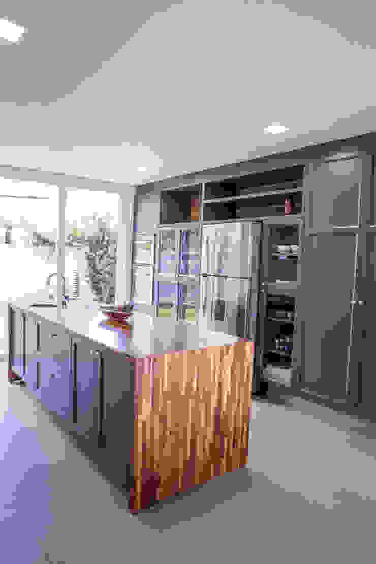 Residencia Domm Arquitetura Domm Arquitetura Ltda مطبخ