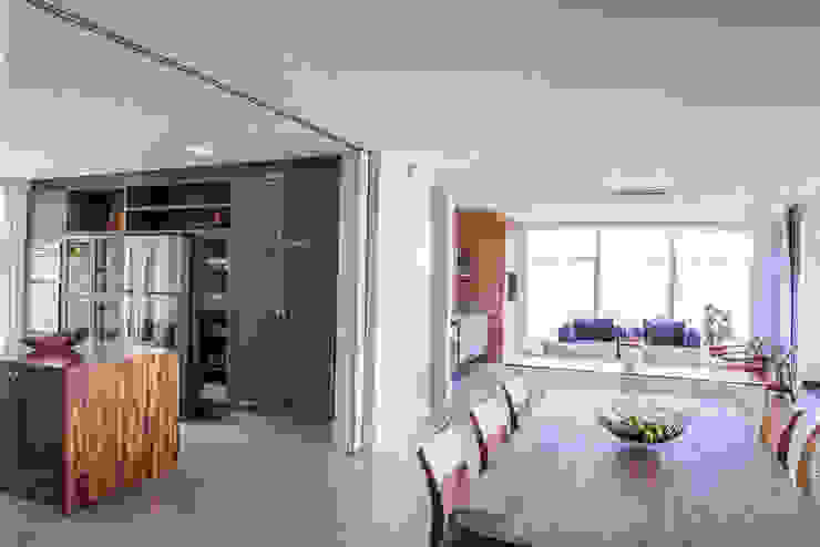 Residencia Domm Arquitetura Domm Arquitetura Ltda غرفة السفرة