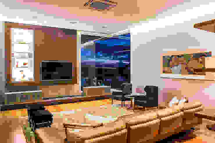 Residencia Domm Arquitetura Domm Arquitetura Ltda غرفة المعيشة