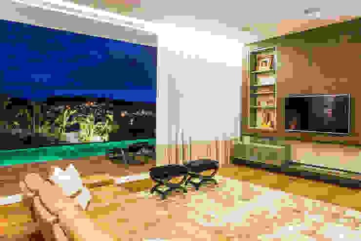 Residencia Domm Arquitetura Domm Arquitetura Ltda غرفة المعيشة