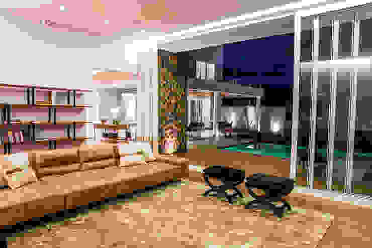 Residencia Domm Arquitetura Domm Arquitetura Ltda غرفة المعيشة