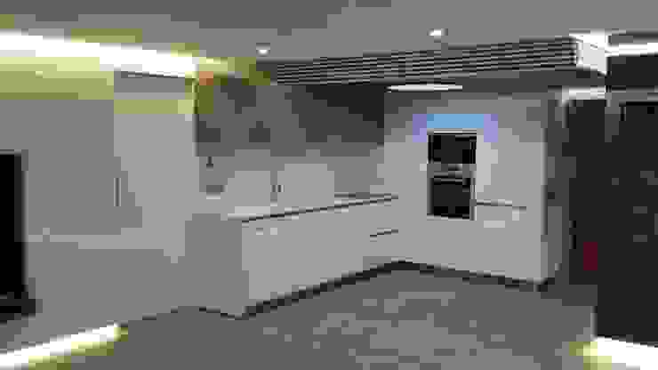 Rochene Floors Modern kitchen