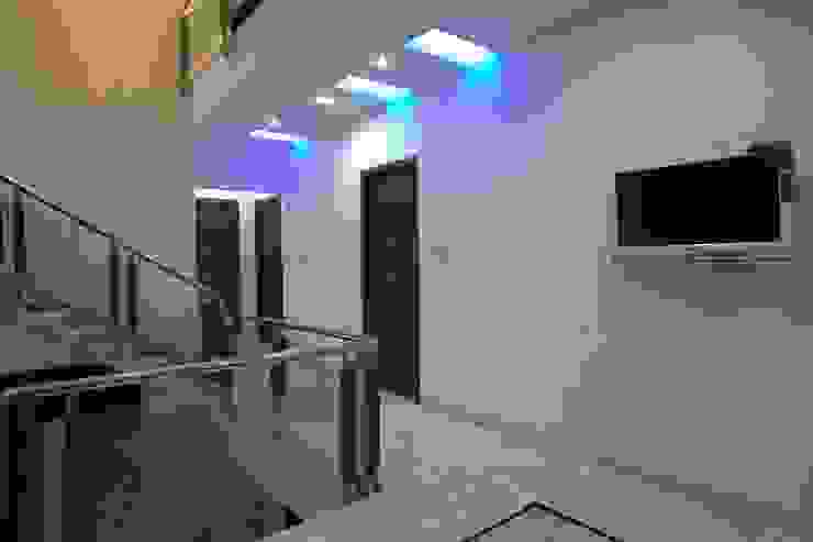 Passage Ansari Architects Modern Corridor, Hallway and Staircase