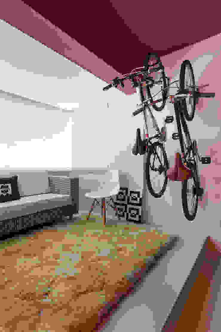 Johnny Thomsen Arquitetura e Design Балкон и терраса в стиле модерн