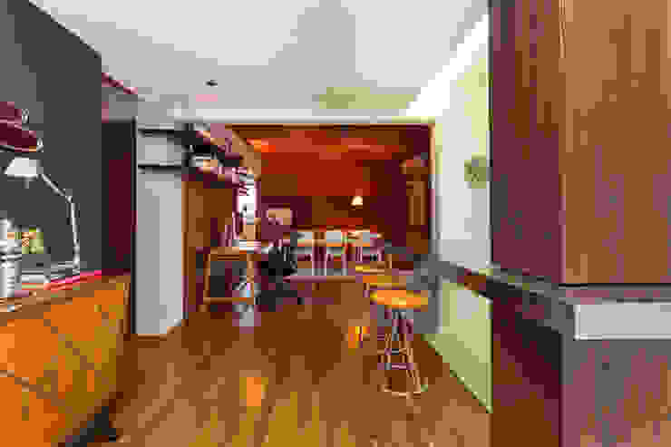 Johnny Thomsen Arquitetura e Design Медиа комната в стиле модерн