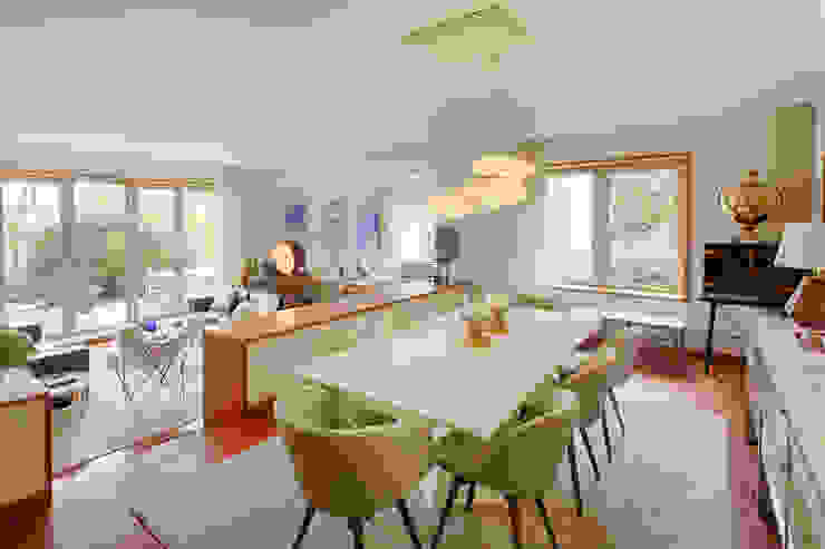 Casa em Leça da Palmeira Salas de jantar ecléticas por ShiStudio Interior Design Eclético