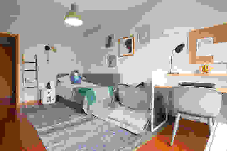 Casa em Leça da Palmeira Quartos de criança ecléticos por ShiStudio Interior Design Eclético