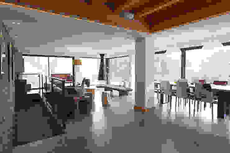 Soleyâ, Chevallier Architectes Chevallier Architectes Moderne Wohnzimmer Holz