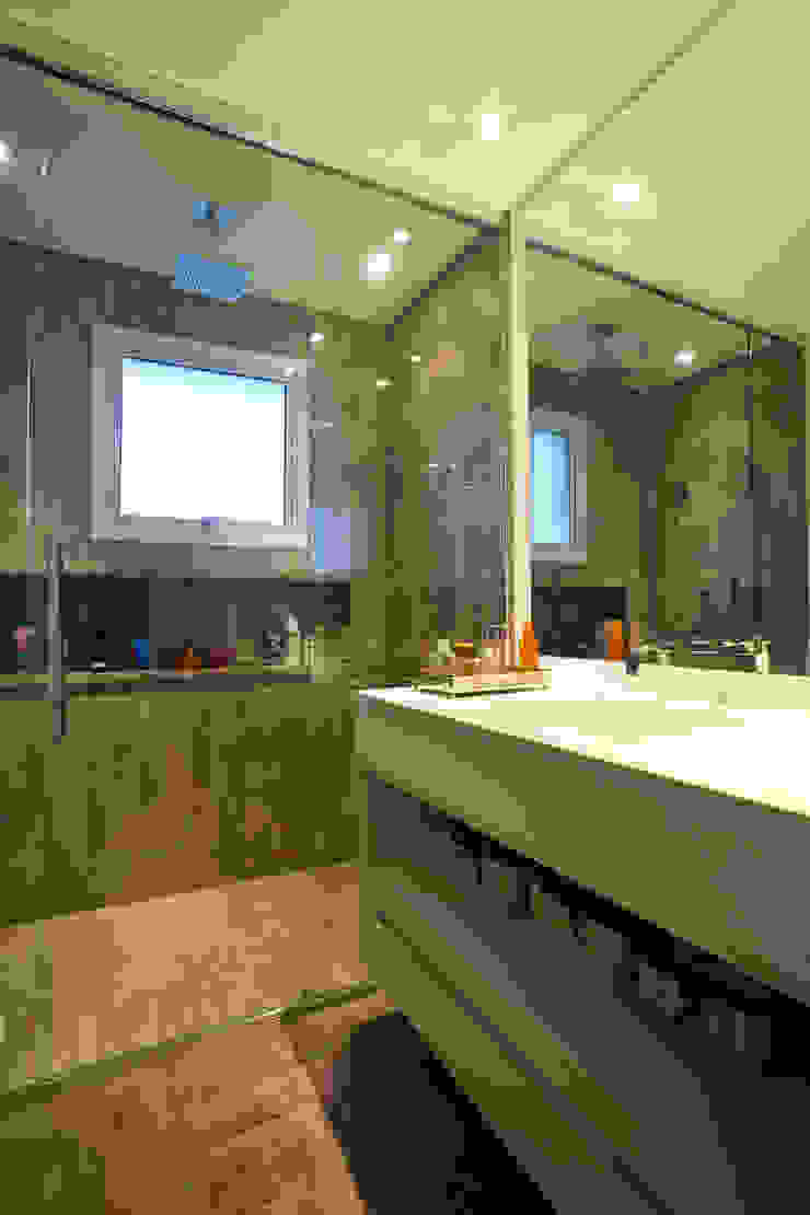 Marcelo Bicudo Arquitetura Phòng tắm phong cách hiện đại