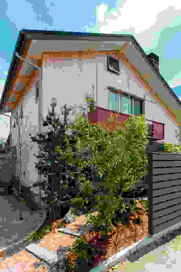 AMI ENVIRONMENT DESIGN/アミ環境デザイン Asian style houses