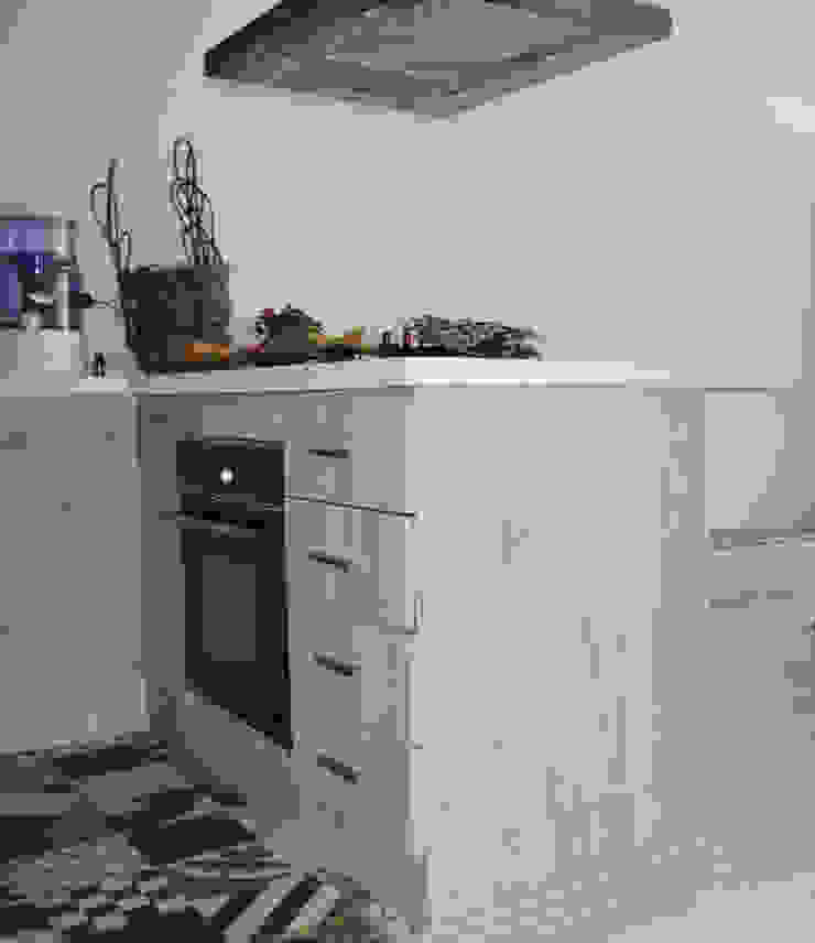 ESTUDIO DUSSAN مطبخ