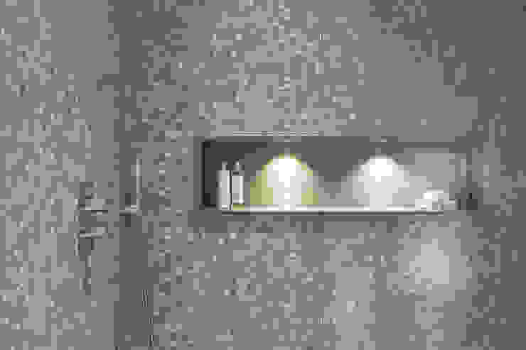 Ensuite Studio Hooton Modern bathroom