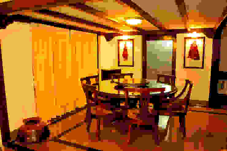 Dhiren Tharnani IMAGE N SHAPE Modern dining room