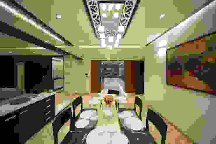 Samrath Paradise IMAGE N SHAPE Modern dining room