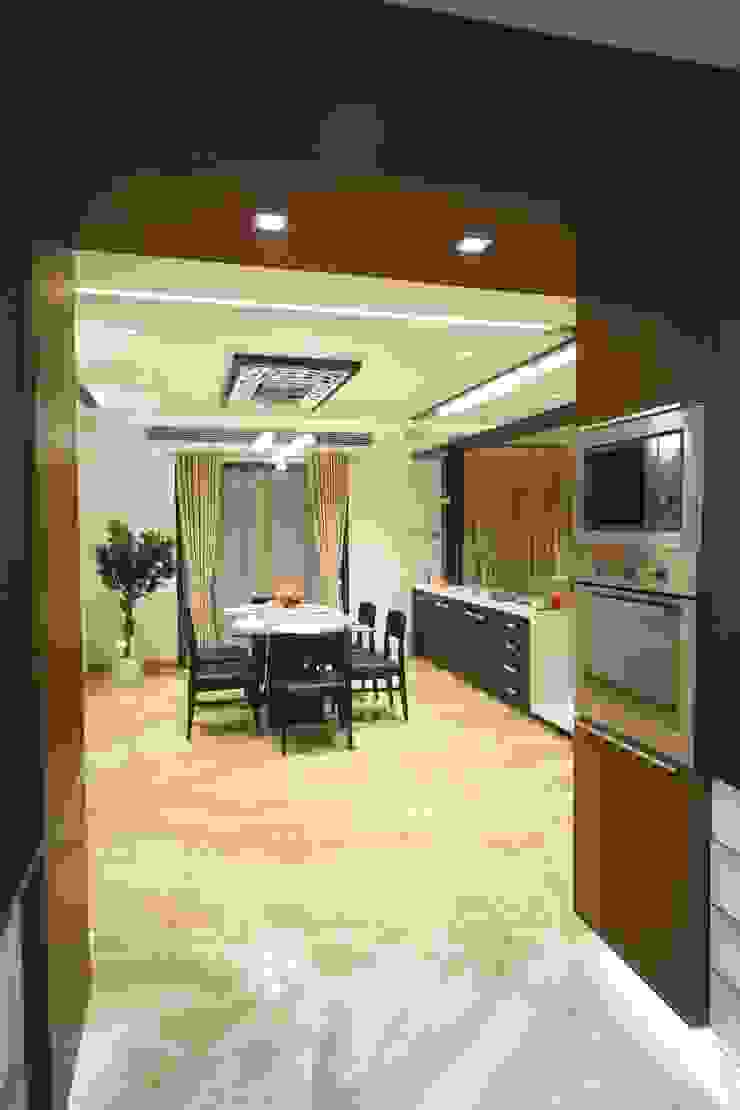 Samrath Paradise IMAGE N SHAPE Modern dining room