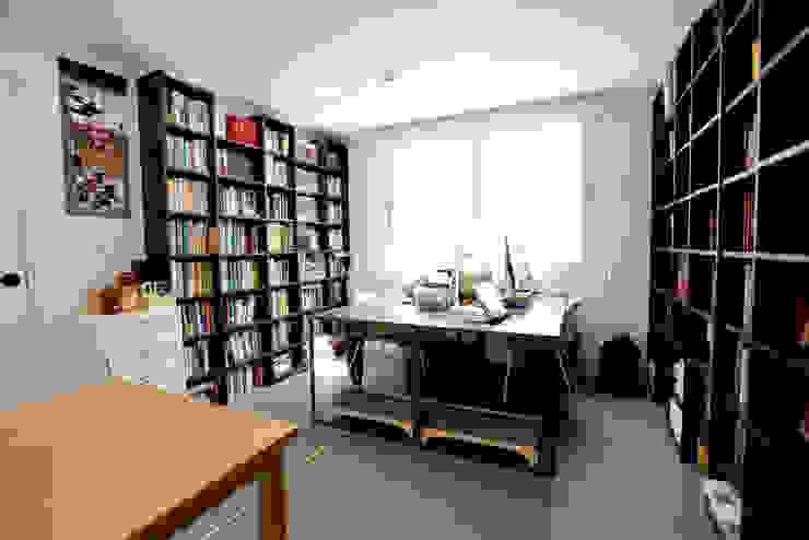 한글주택(주) Modern study/office