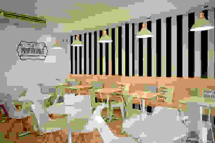 Tó Liss Espacios comerciales Madera Acabado en madera