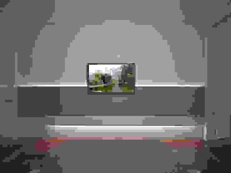 Дизайн студия Александра Скирды ВЕРСАЛЬПРОЕКТ Habitaciones de estilo minimalista