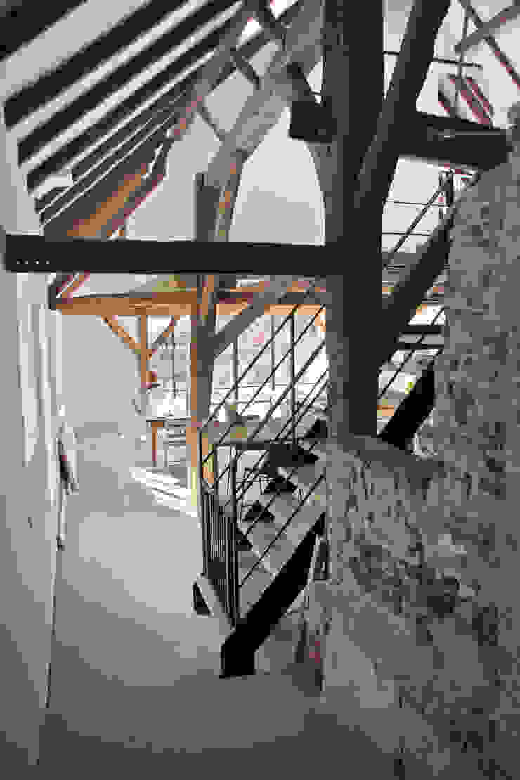 Moderne monumentale boerderij, Arend Groenewegen Architect BNA Arend Groenewegen Architect BNA Living room