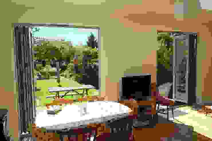 Single Storey Extension Reginald Road—Northwood London Building Renovation Modern dining room