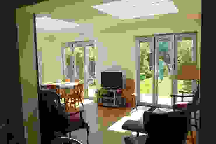 Single Storey Extension Reginald Road—Northwood London Building Renovation Modern living room