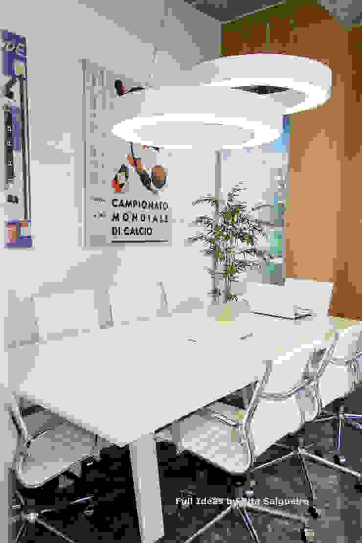 Sala de Reuniões Rita Salgueiro Commercial spaces Escritórios