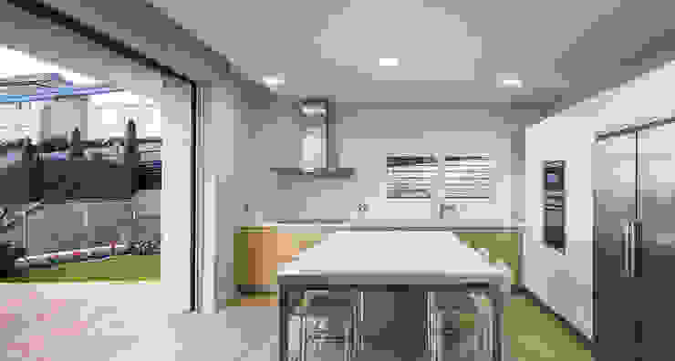 Casa E | 08023 architects Simon Garcia | arqfoto Moderne eetkamers