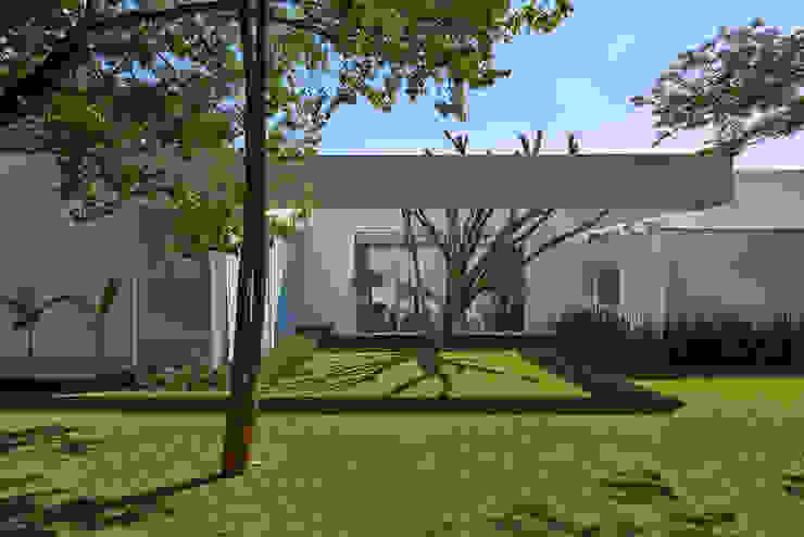 Amendoeiras Alta, Lanza Arquitetos Lanza Arquitetos Moderner Garten