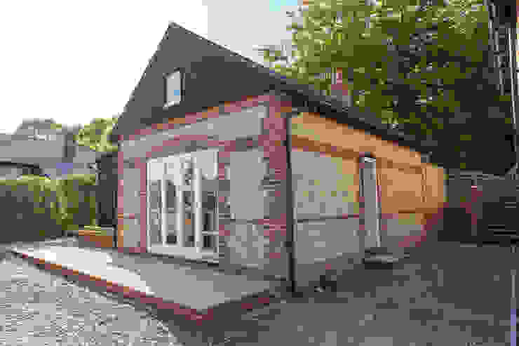 White Horse Pub Hampshire Design Consultancy Ltd. Nhà phong cách đồng quê