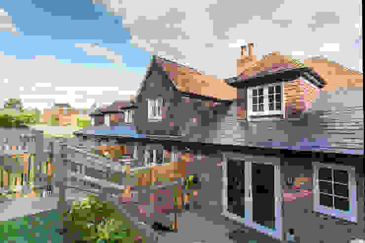 White Horse Pub Hampshire Design Consultancy Ltd. Nhà phong cách đồng quê
