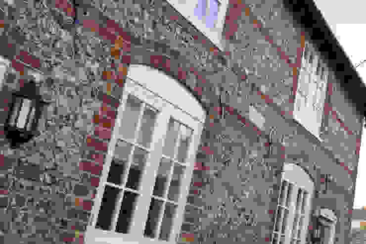 White Horse Pub Hampshire Design Consultancy Ltd. Nhà phong cách đồng quê