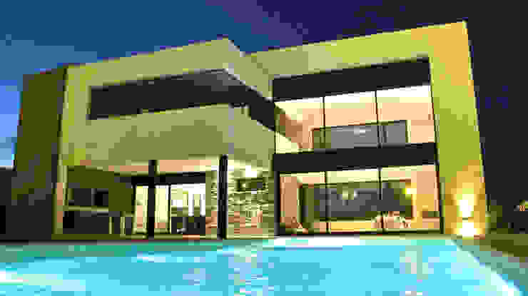 Casa M2 - Estudio Fernandez+Mego, Estudio Fernández+Mego Estudio Fernández+Mego Minimalistische Pools