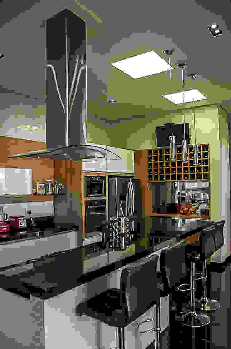 Residência HCF, A/ZERO Arquitetura A/ZERO Arquitetura Modern Kitchen