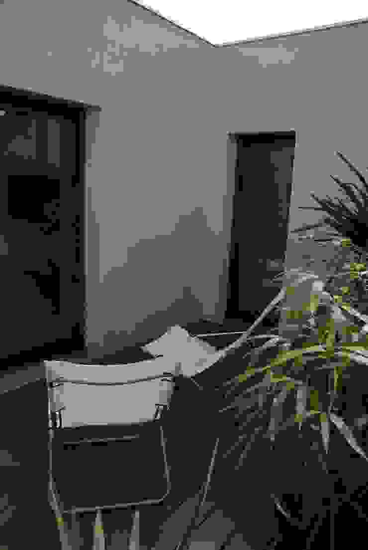 Pierre Bernard Création Jardines de estilo mediterráneo Compuestos de madera y plástico