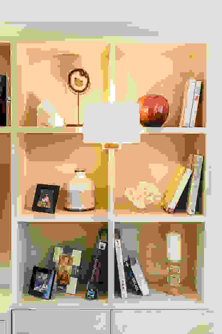 Colourful Transformation Lauren Gilberthorpe Interiors ห้องนั่งเล่น Beige
