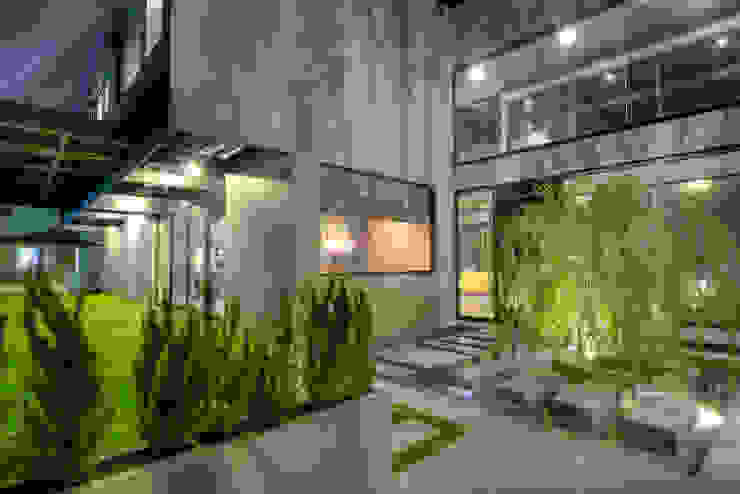 Con Contenedores S.A. de C.V. 인더스트리얼 주택